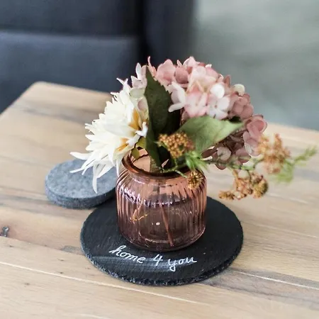 4 You, Am Alten Deich 12 4 *