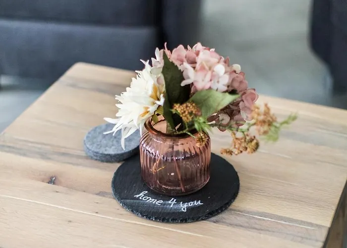 4 You, Am Alten Deich 12 4 *